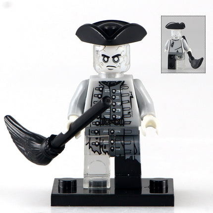 Officer Magda from Pirates of the Caribbean Minifigure